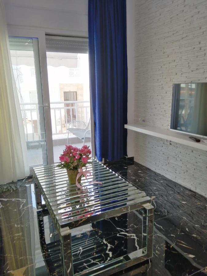 Appartement Totani Lux à Peraía Extérieur photo